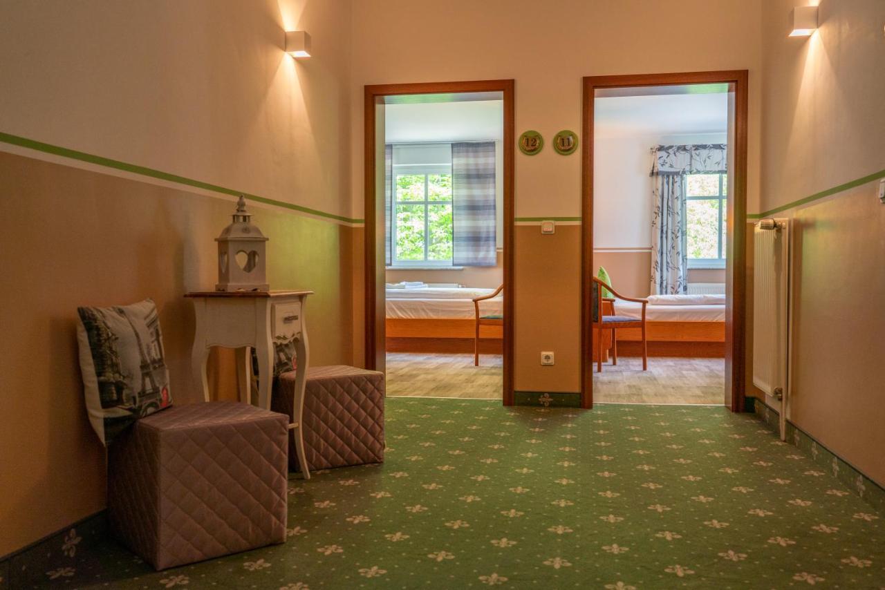 Parkhotel Neustadt Garni Buitenkant foto