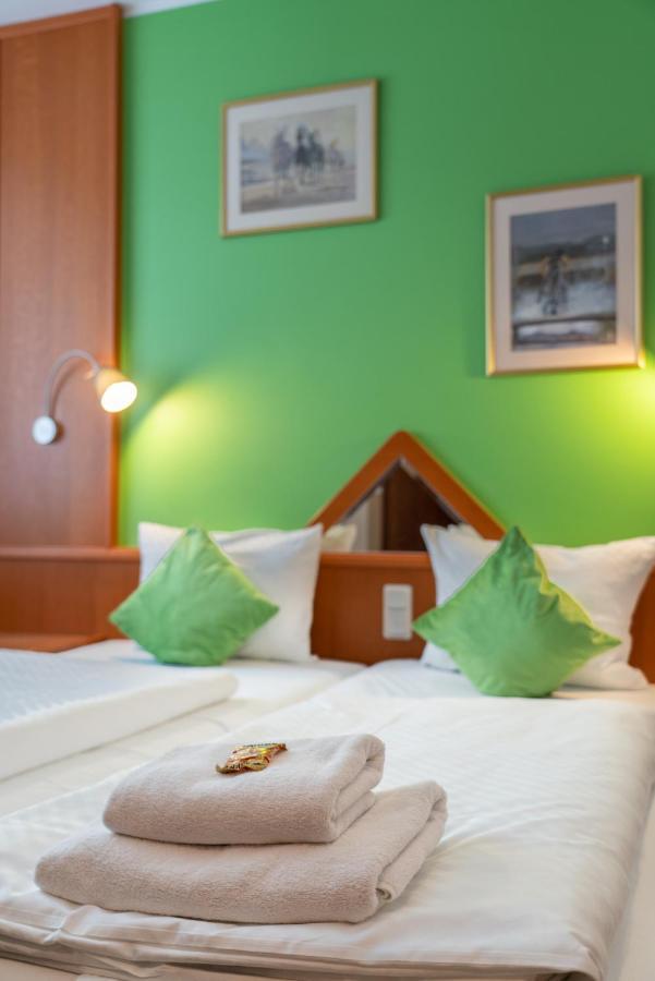 Parkhotel Neustadt Garni Buitenkant foto